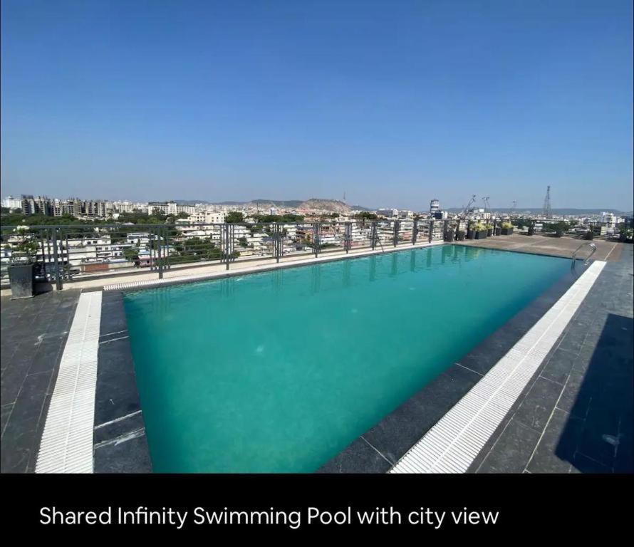 Sheesh Mahal - Family Studio Apt W Pool Jaipur Eksteriør billede